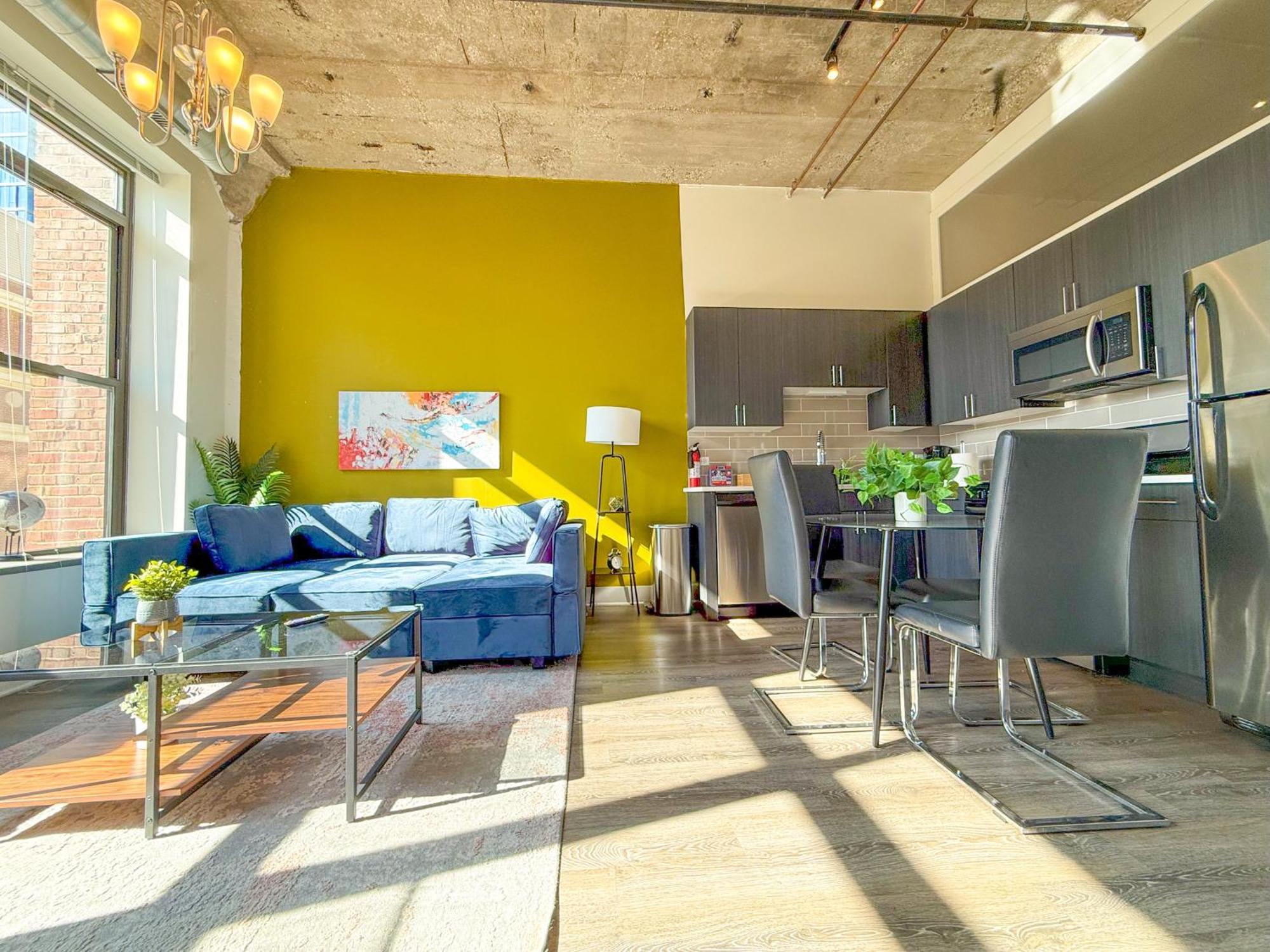 Mccormick Place 2Br Stylish Suite With Optional Parking And Gym For Up To 8 Guests Near Soldier Field And Grant Park ชิคาโก ภายนอก รูปภาพ