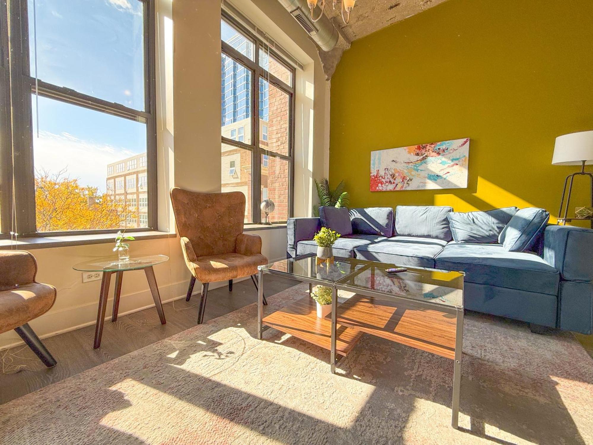 Mccormick Place 2Br Stylish Suite With Optional Parking And Gym For Up To 8 Guests Near Soldier Field And Grant Park ชิคาโก ภายนอก รูปภาพ